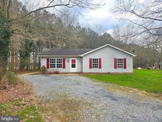 6166 Dorlon Dr, Rock Hall, MD 21661