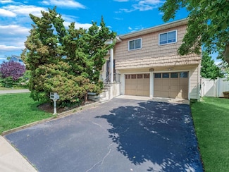 165 Meister Blvd, Freeport, NY 11520