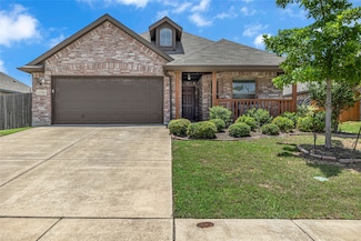 1704 Chivalry Ln, Fort Worth, TX 76140