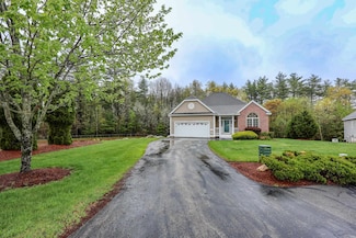 64 Sawgrass Cir, Londonderry, NH 03053