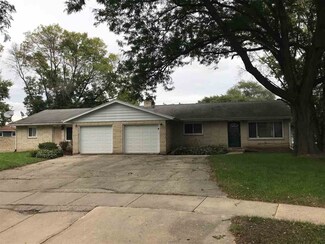 6704 Spring Grove Ct, Middleton, WI 53562