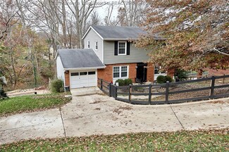1711 Rolling Hills Rd, Charleston, WV 25314