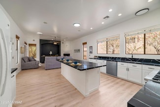 11569 N Mountain Breeze Dr, Tucson, AZ 85737