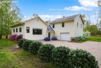 274 Snuff Mill Rd, Saunderstown, RI 02874