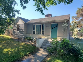 3011 W Hood Ave, Kennewick, WA 99336