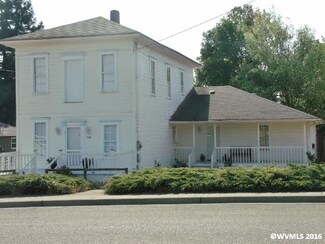228 N 13th St, Philomath, OR 97370