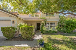14120 Pinewood Dr, Lathrop, CA 95330