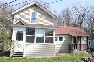 9 Warner St, Erving, MA 01344
