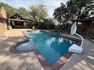 2602 Cloverfield Ct, Pearland, TX 77584