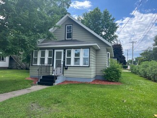 922 3rd St N, Waite Park, MN 56387