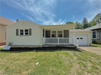2577 E Midlothian Blvd, Struthers, OH 44471