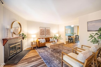 112 Daffodil Ln, Carrboro, NC 27510