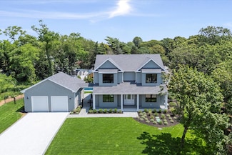 520 Zena Rd, Mattituck, NY 11952