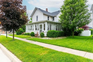 13721 State St, Grabill, IN 46741