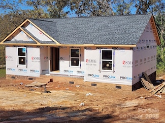 152 Hinton St, Chester, SC 29706