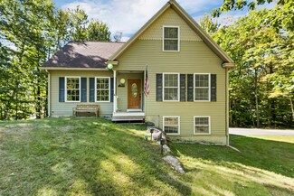 8 Marshall Ln, Barnstead, NH 03225