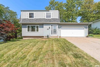 2910 Camden Dr, Bettendorf, IA 52722
