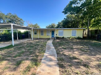 3843 Manchester Dr, San Antonio, TX 78223