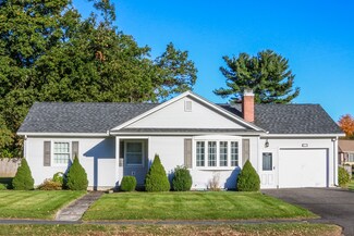 98 Cherry St, Feeding Hills, MA 01030