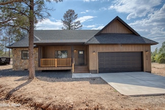 1028 School House Ln, Show Low, AZ 85901