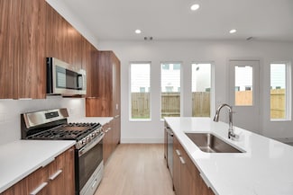 4407 Abaco Ln, Houston, TX 77045