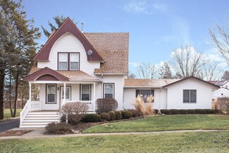 312 Main St, Kingston, IL 60145