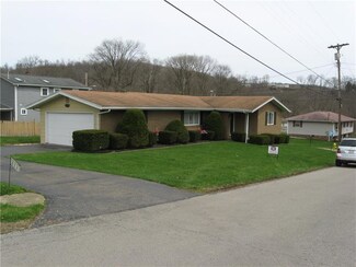 223 Gartley Ave, Ellwood City, PA 16117