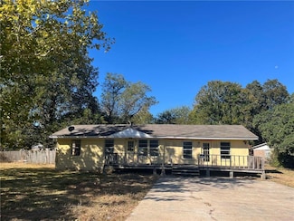 123 Grape St, Ridgecrest, LA 71334