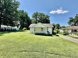 3723 Franor St, Alton, IL 62002