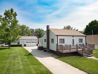 1249 4th St, Chappell, NE 69129