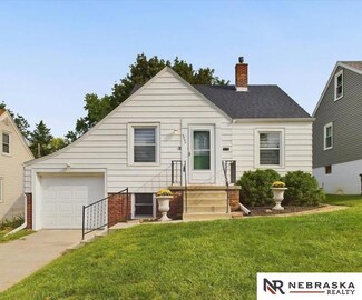 6336 Poppleton Ave, Omaha, NE 68106