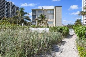 3600 N Ocean Dr Unit 325, Riviera Beach, FL 33404