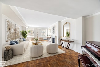 870 5th Ave Unit 15E, New York, NY 10065