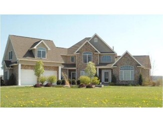 2040 Swann Rd, Ransomville, NY 14131