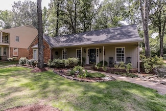 2177 Woodside Dr, Germantown, TN 38138