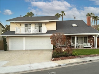 6951 Lawn Haven Dr, Huntington Beach, CA 92648