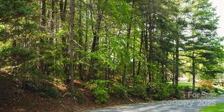 55 W Fairway Dr, Etowah, NC 28729