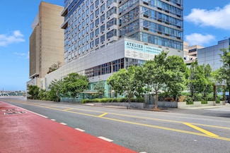 635 W 42nd St Unit 7A, New York, NY 10036
