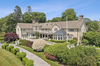 60 Ocean Ave, Kennebunkport, ME 04046