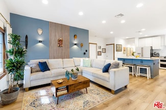 341 E 64th St, Los Angeles, CA 90003