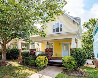 315 Woodvale Place, Charlotte, NC 28208