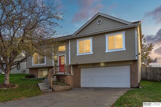 7823 Howell St, Omaha, NE 68122