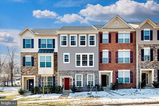 4001 Bradys Hill Rd, Triangle, VA 22172
