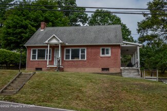 178 E Overbrook Rd, Shavertown, PA 18708