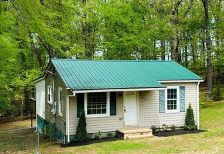 2067 Dunbar Rd, Woodlawn, TN 37191