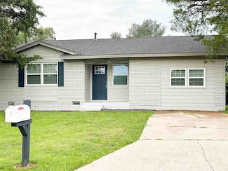 5706 NW Ash Ave, Lawton, OK 73505