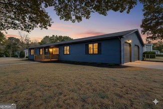 1193 Ironwood Dr, Grayson, GA 30017