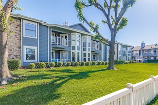 630 W Canty St Unit B6, Dallas, TX 75208