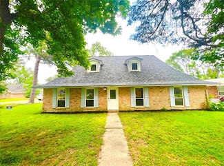 26192 Fallen Oaks Dr, Denham Springs, LA 70726