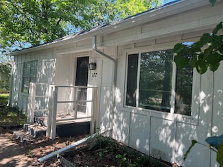 107 Lydia St, Terrell, TX 75160